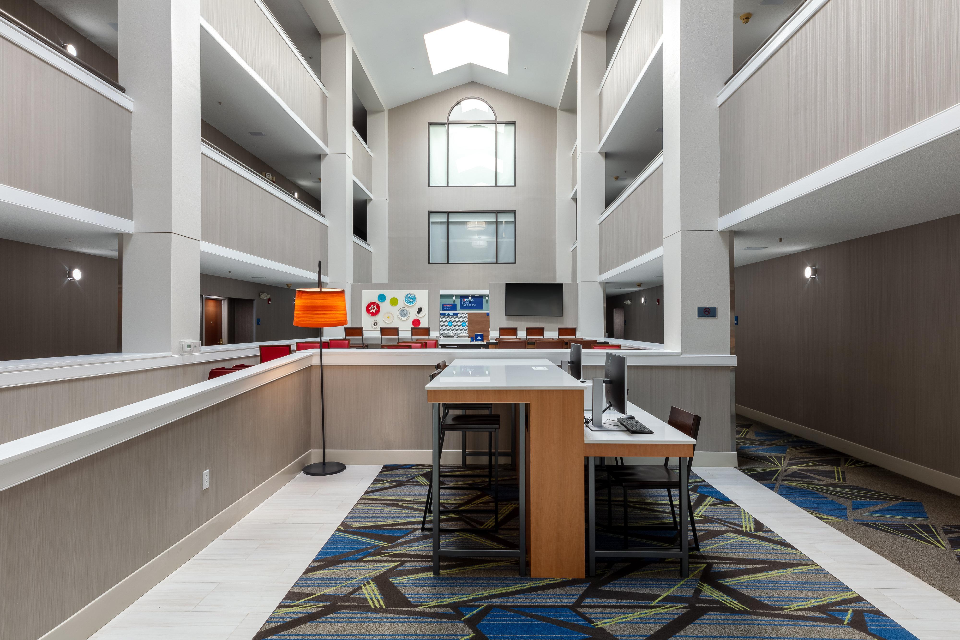 Holiday Inn Express & Suites Milton East I-10 By Ihg Zewnętrze zdjęcie