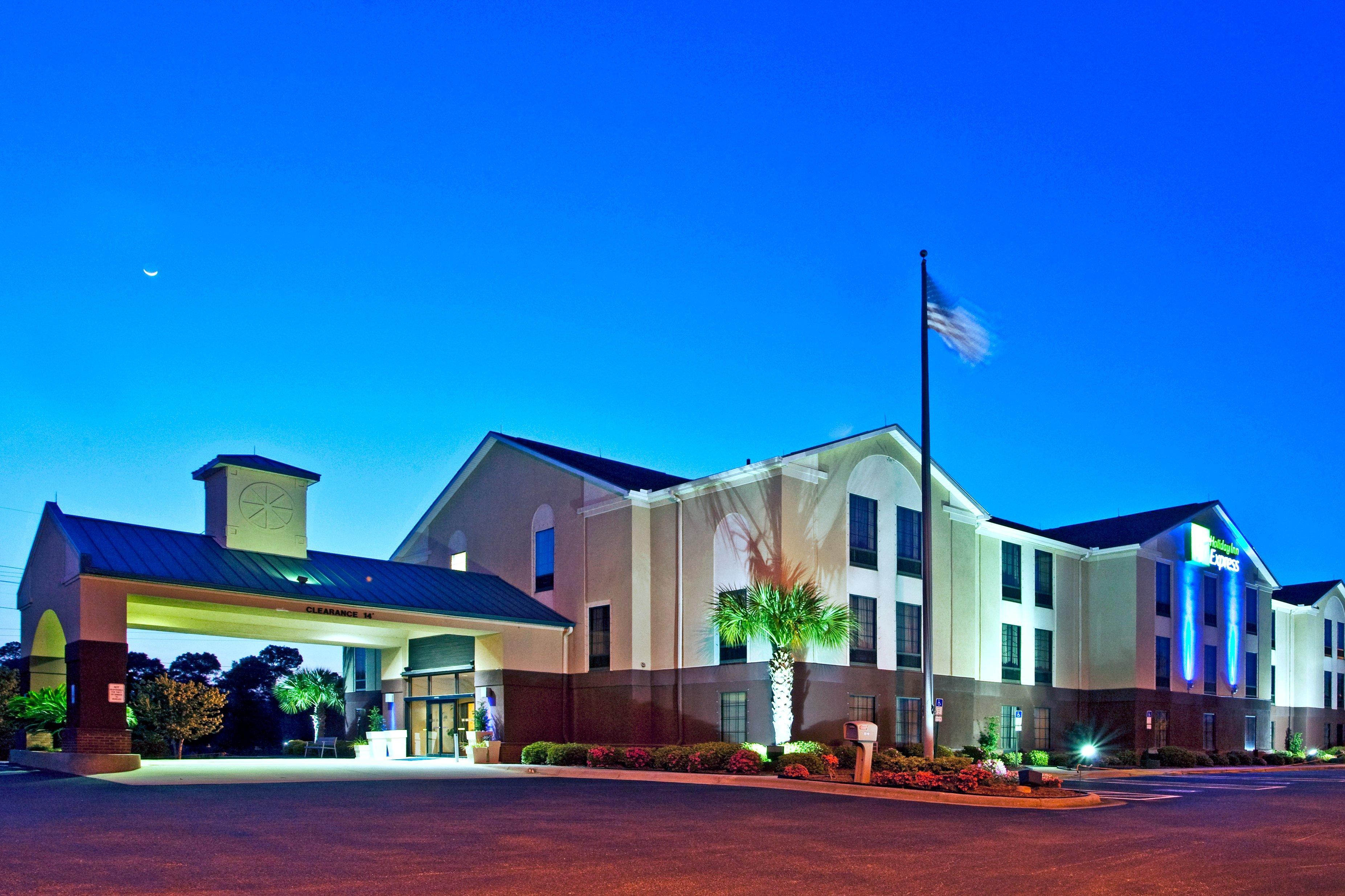Holiday Inn Express & Suites Milton East I-10 By Ihg Zewnętrze zdjęcie