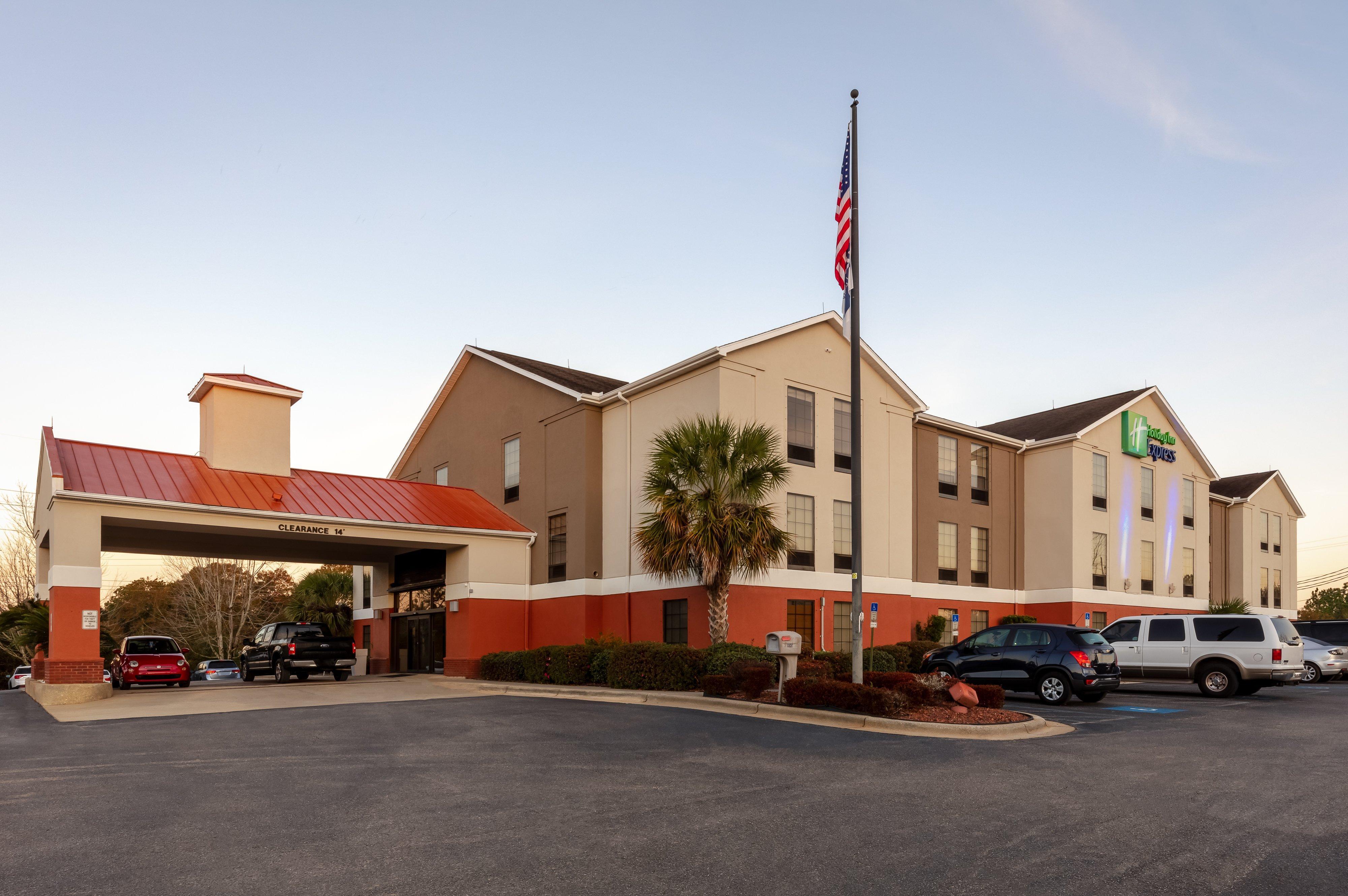 Holiday Inn Express & Suites Milton East I-10 By Ihg Zewnętrze zdjęcie