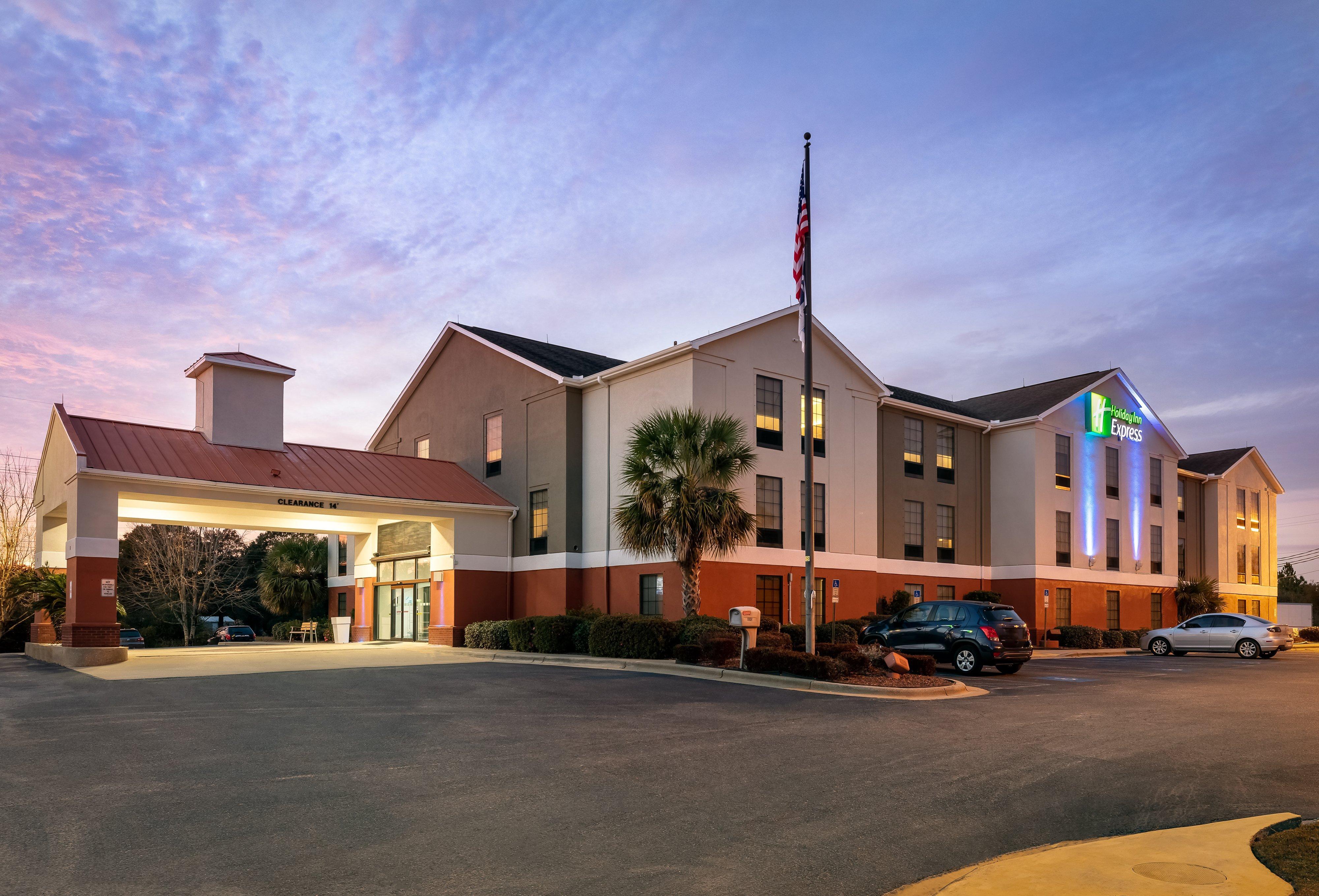 Holiday Inn Express & Suites Milton East I-10 By Ihg Zewnętrze zdjęcie